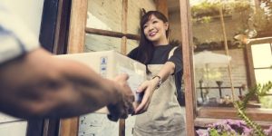 Skicka paket till USA - e-handel